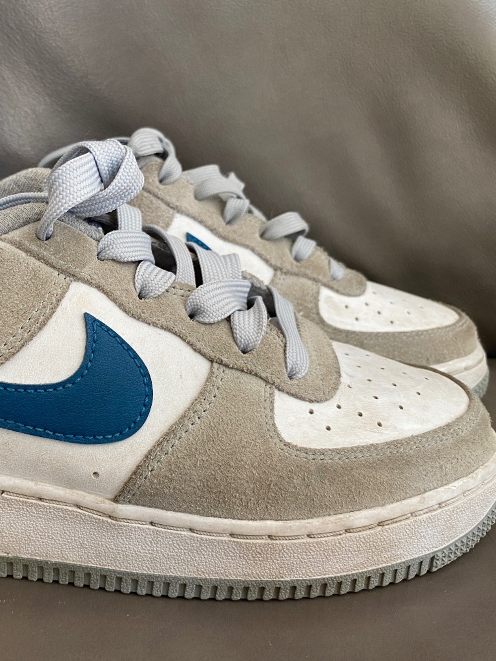 Nike Air Force 1 ‘07 LV8 Athletic Club - Light Smoke and Marina Blue - Size 6.5Y